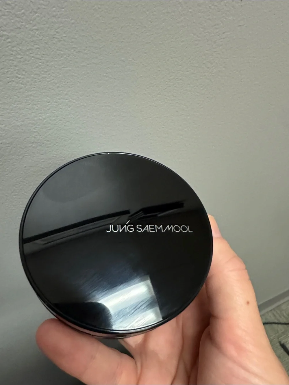 JUNG SAEM MOOL Essential Skin Nuder Long-wear Cushion, N-Light